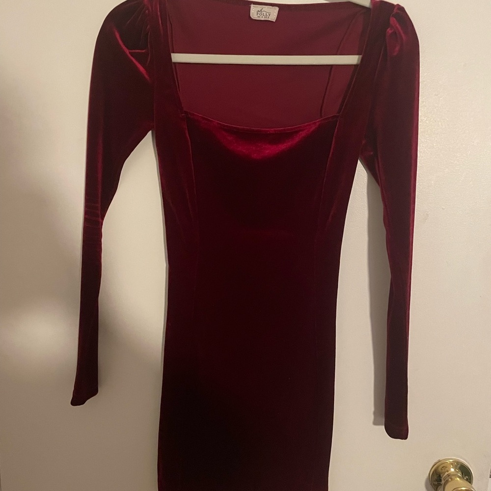 Elegant Velvet Long Sleeve Dress in Rich Burgundy